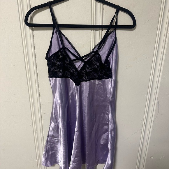APT 9 Lavender Purple Black Lace
Lingerie Silk Slip Size Large - Picture 3 of 3